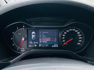 Ford Galaxy 2.2TDCi MANUÁL 7 MÍST TAŽNÉ - náhled 33