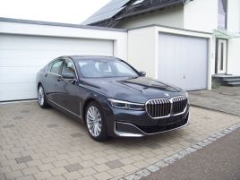 BMW 740d x Drive Integral/Head/ACC