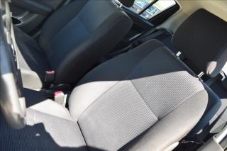 Suzuki Swift 1,3 i 67KW • 4X4 • PO SERVISE - náhled 14