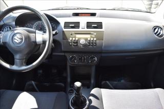 Suzuki Swift 1,3 i 67KW • 4X4 • PO SERVISE - náhled 26