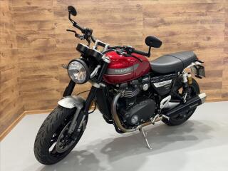Triumph 1200 AKRAPOVIC