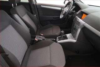 Škoda Fabia (2004) 1.2, po STK, Tažné - náhled 9