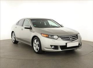 Honda Accord 2.2 i-DTEC, Xenony, Tempomat