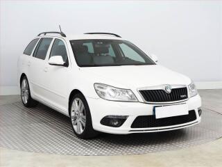 �koda Octavia RS 2.0 TSI, Navi, Xenony