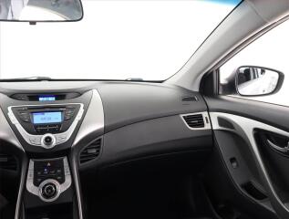 Hyundai i30 (2022) 1.5 DPI, ČR,1.maj, Serv.kniha - náhled 8