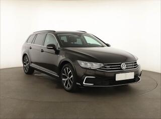 Volkswagen Passat 1.4 GTE, Automat, Navi
