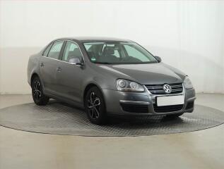 Volkswagen Jetta 2.0 TDI, Serv.kniha, Xenony