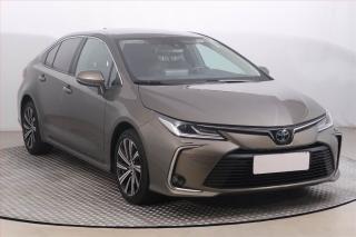 Toyota Corolla 1.5 VVT-i, R,1.MAJITEL