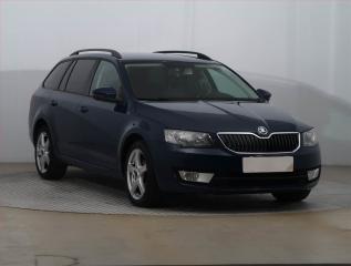 koda Octavia 1.6 TDI, Serv.kniha, Tempomat