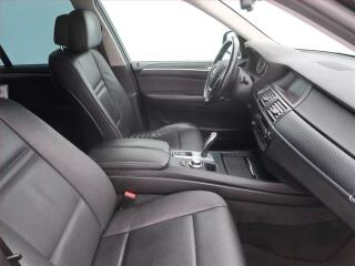 Mercedes-Benz Třídy A (2017) AMG line A 180 d, Automat - náhled 7