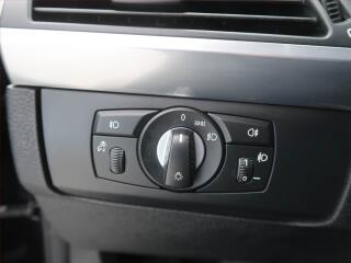 Mercedes-Benz Třídy A (2017) AMG line A 180 d, Automat - náhled 13