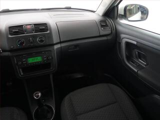 Škoda Fabia (2011) 1.2 TSI - náhled 8