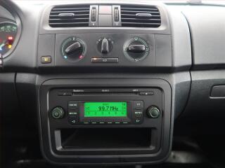 Škoda Fabia (2011) 1.2 TSI - náhled 12