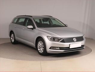 Volkswagen Passat 2.0 TDI, Automat, Navi