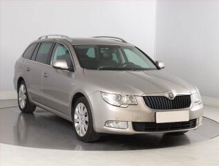 �koda Superb Elegance 2.0 TDI, Navi, Xenony