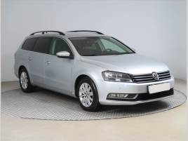 Volkswagen Passat 2.0 TDI, Serv.kniha, Navi