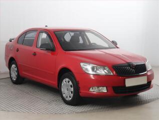 �koda Octavia Ambiente 1.6, nov� STK