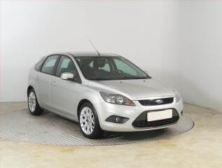 Ford Focus 1.6 16V, v dobr�m stavu