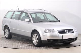 Volkswagen Passat Highline 2.5 TDI, Serv.kniha