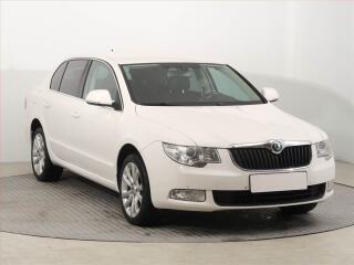 �koda Superb Elegance 2.0 TDI, Tempomat