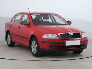 �koda Octavia 1.4 16V, �R,1.maj, Serv.kniha