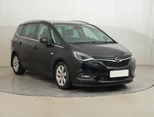 Peugeot 207 1.6 HDi, ČR,1.maj, Serv.kniha