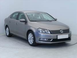 Volkswagen Passat Highline 2.0 TDI, R,2.maj