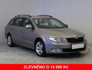 �koda Superb Elegance 1.6 TDI, Navi