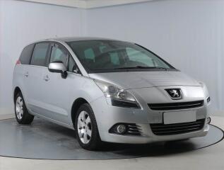 Peugeot 5008 1.6 HDi, nov� STK