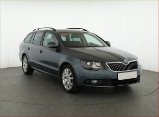 koda Superb 2.0 TDI, R,1.maj, Navi