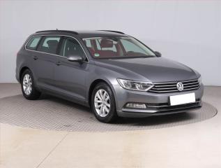 Volkswagen Passat Comfortline 2.0 TDI, Navi