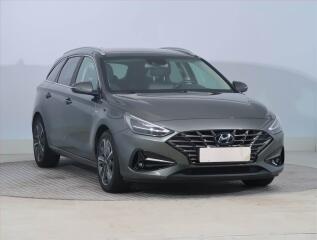 Hyundai i30 1.5 T-GDI MHEV, Serv.kniha
