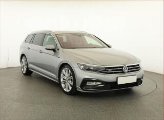 Volkswagen Passat Elegance 2.0 TDI
