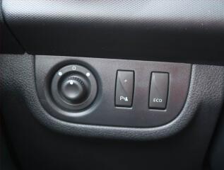 Dacia Sandero (2017) Stepway 0.9 TCe, Navi - náhled 19