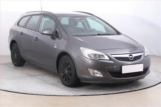 Opel Astra 1.7 CDTI, Serv.kniha, po STK
