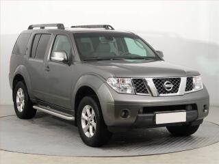 Nissan Pathfinder 2.5 dCi, 4X4, 7�m�st
