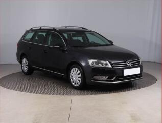 Volkswagen Passat Highline 2.0 TDI, Xenony