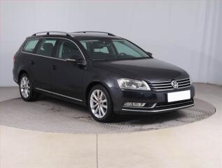 Volkswagen Passat Highline 2.0 TDI, Xenony