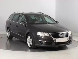Volkswagen Passat Highline 2.0 TDI, nov� STK