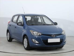 Hyundai i20 1.2, Serv.kniha, Park.�senzory