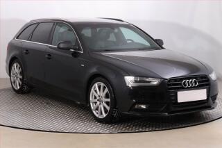 Audi A4 S-Line 3.0 TDI, Serv.kniha
