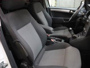 Opel Zafira (2014) 1.8, 7 míst, ČR,1.maj - náhled 9