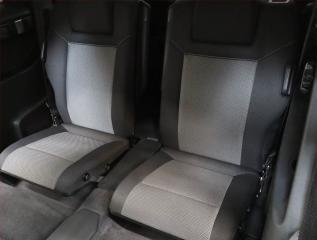 Opel Zafira (2014) 1.8, 7 míst, ČR,1.maj - náhled 18