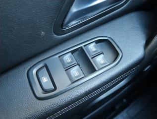 Dacia Duster (2022) 1.0 TCe, LPG, Tempomat - náhled 16