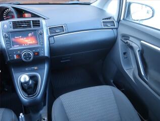 Hyundai ix35 (2011) 2.0 CRDi, 4X4, Serv.kniha - náhled 8