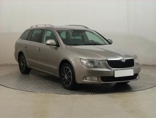 koda Superb 2.0 TDI, Automat, Navi, Xenony