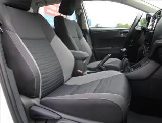 Toyota Auris (2017) 1.3 Dual VVT-i, ČR,1.maj - náhled 9