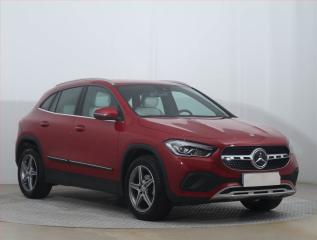 Mercedes-Benz GLA 180