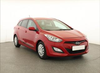 Hyundai i30 1.6 MPI, Serv.kniha, Tempomat