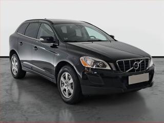 Volvo XC60 Momentum D4, Navi, Xenony